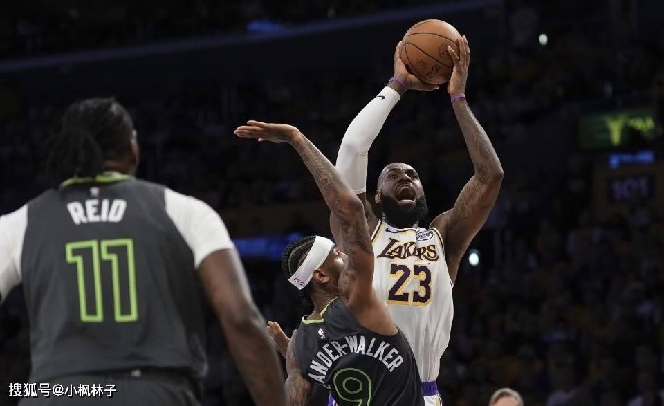 主场作战失利，湖人队面临季后赛压力的简单介绍