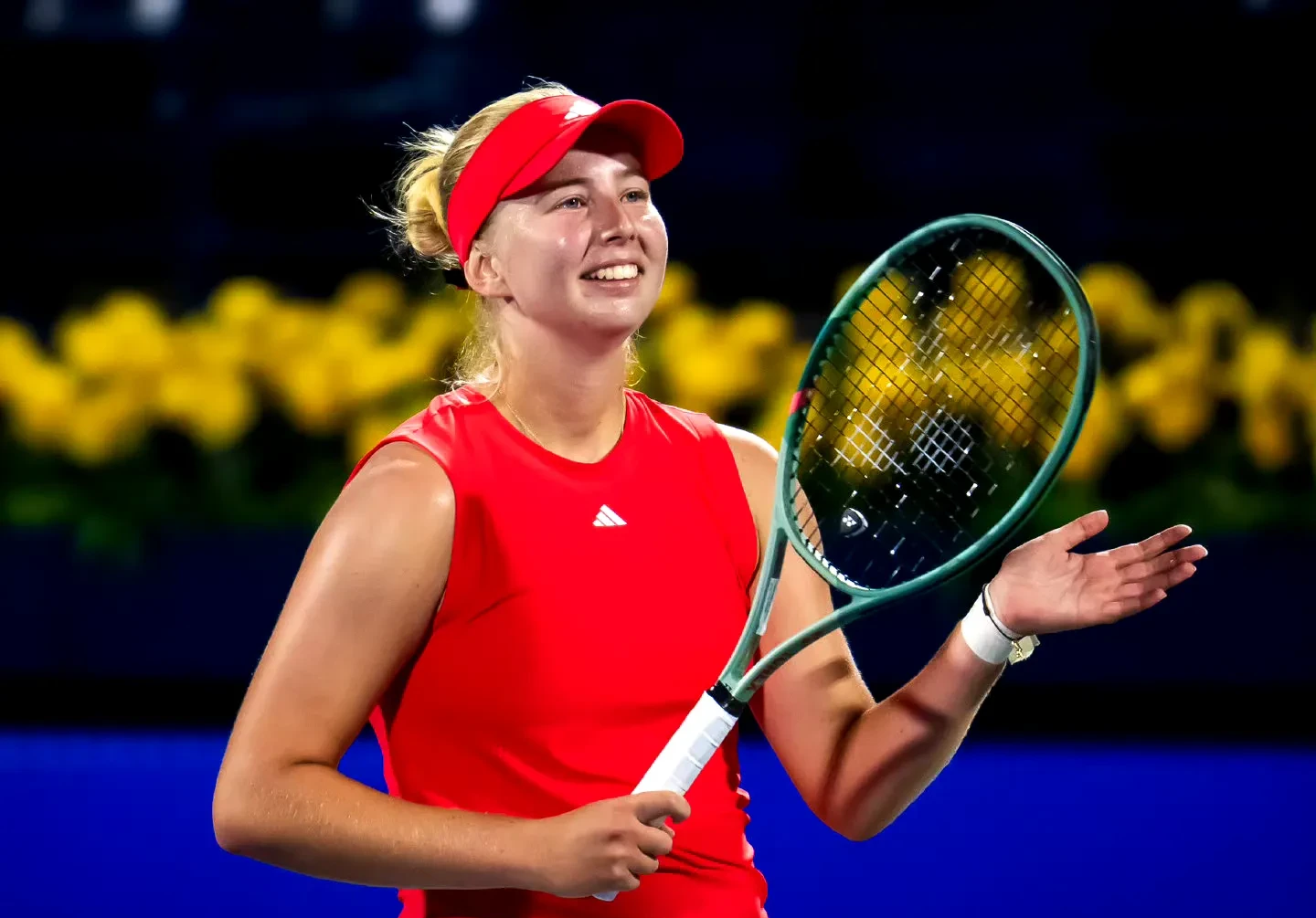 莎拉波娃赛事官方发布关键助攻新规，切尔西争议不断！的简单介绍