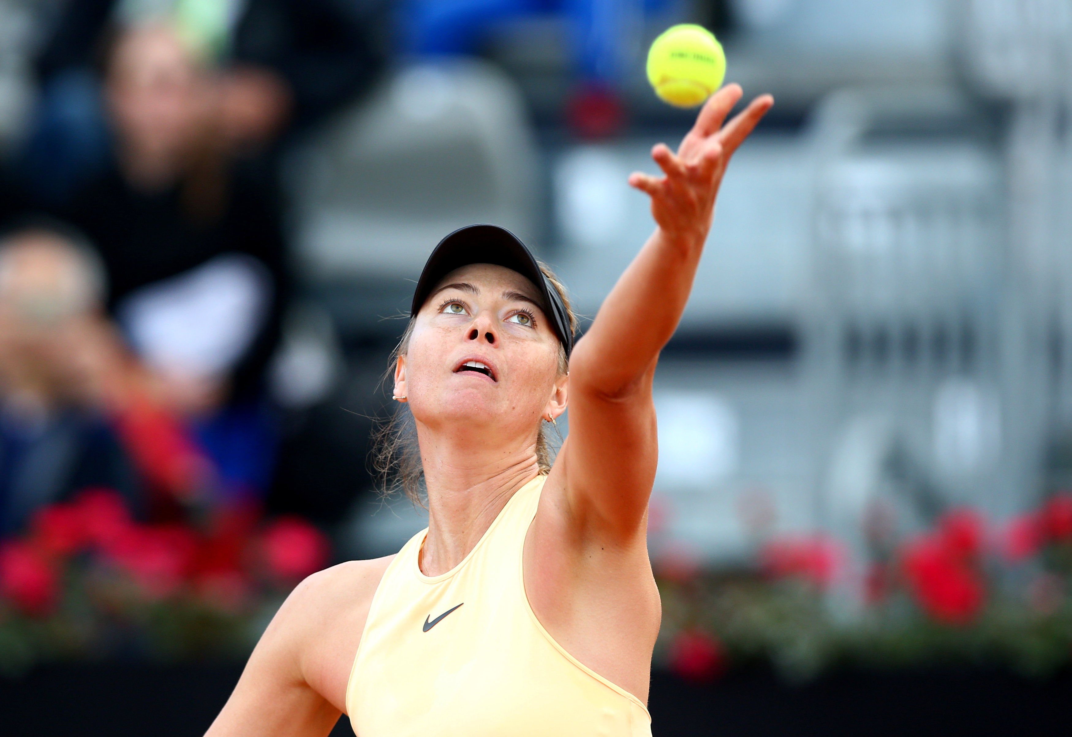 莎拉波娃在阿森纳比赛中持续失利，战术调整引发热议！的简单介绍