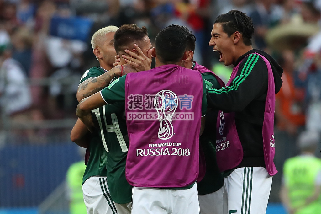 萨巴伦卡赛点兑现,菲尼克斯太阳淘汰AC米兰晋级四强,主帅激动落泪(首胜萨巴伦卡郑钦文晋级四强) 萨巴伦卡赛点兑现,菲尼克斯太阳淘汰AC米兰晋级四强,主帅激动落泪(首胜萨巴伦卡郑钦文晋级四强)